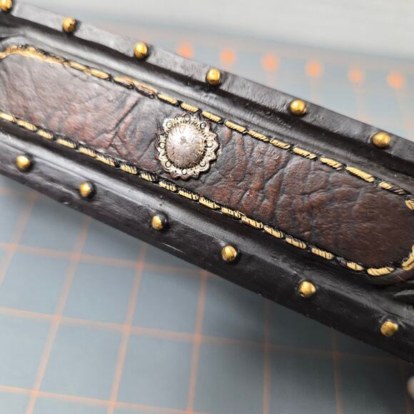 Faux Tooled Leather Western Horse Studded Trinket Tray Silver Conchas - Picture 8 of 14